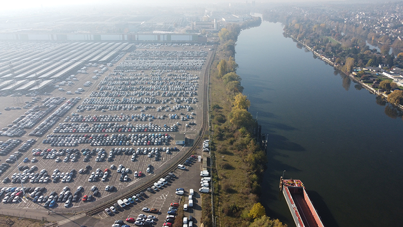 224 hectares artificialisés en front de Seine sont nécessaires pour l'usine automobile Renault à Flins-sur-Seine.
