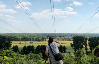 « Nous sommes ici avenue de Bellevue à Conflans-Saint-Honorine et visons vers le sud, la plaine d'Achères »