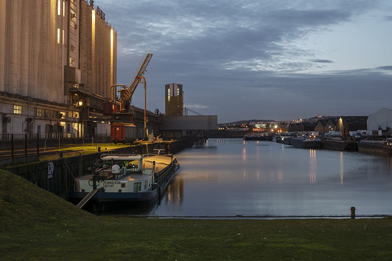 Le port de Gennevilliers dans les Hauts-de-Seine, © Ambroise Tézenas et Jérémie Léon